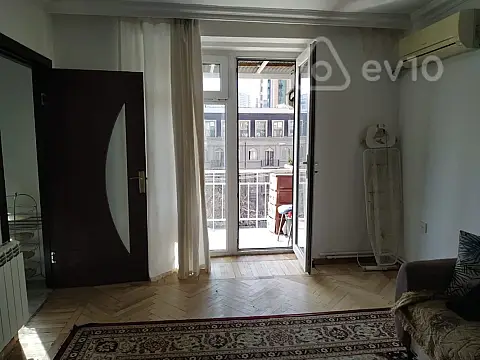 Kirayə verilir 3 otaqlı köhnə tikili 65 m² — Bakı, Nəsimi 3 otaq 65.00 m²