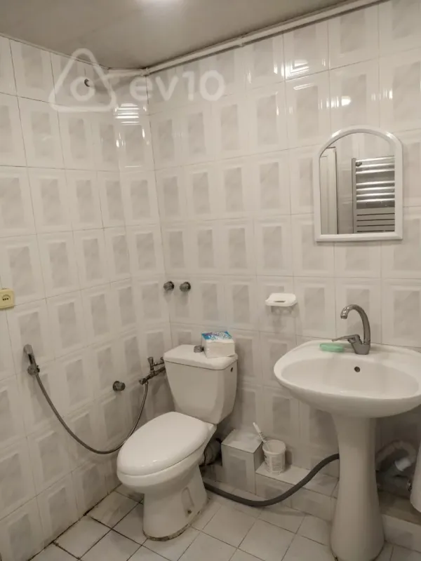 Kirayə verilir 3 otaqlı köhnə tikili 65 m²