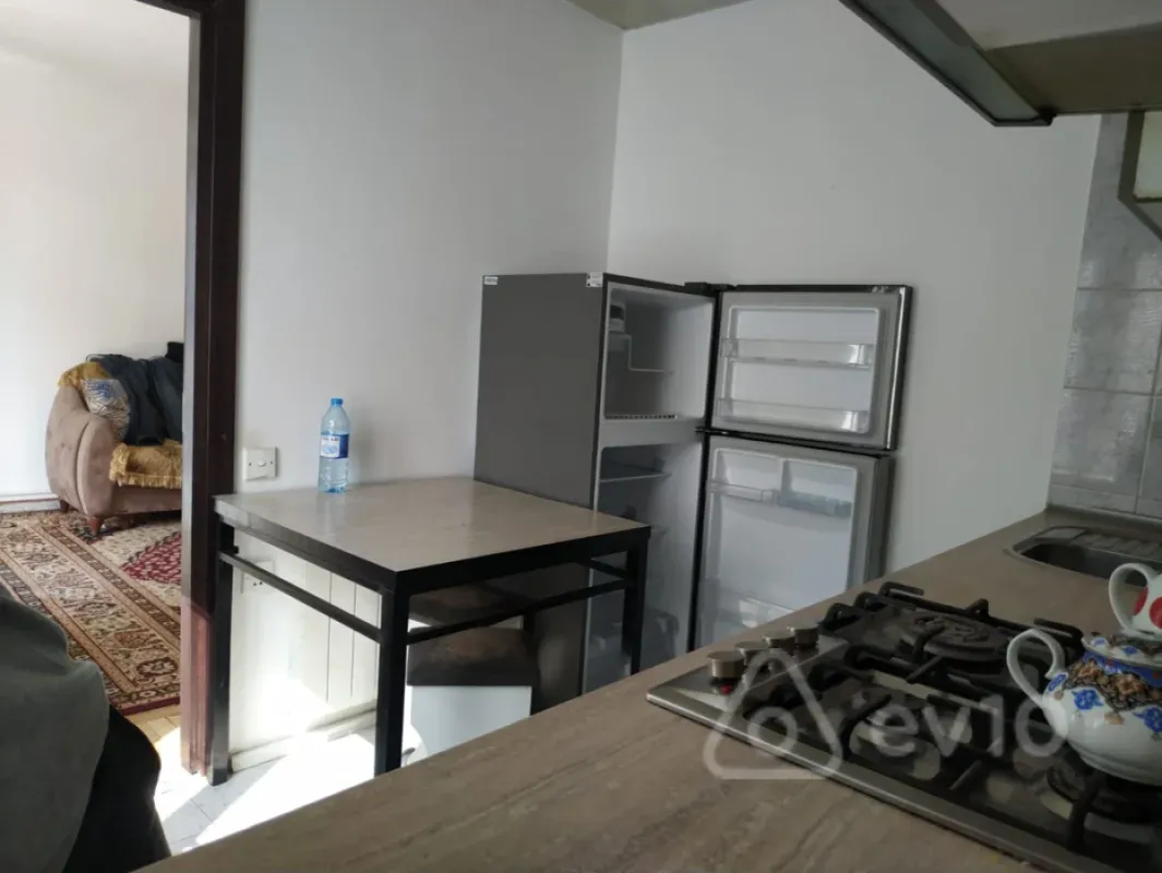 Kirayə verilir 3 otaqlı köhnə tikili 65 m²