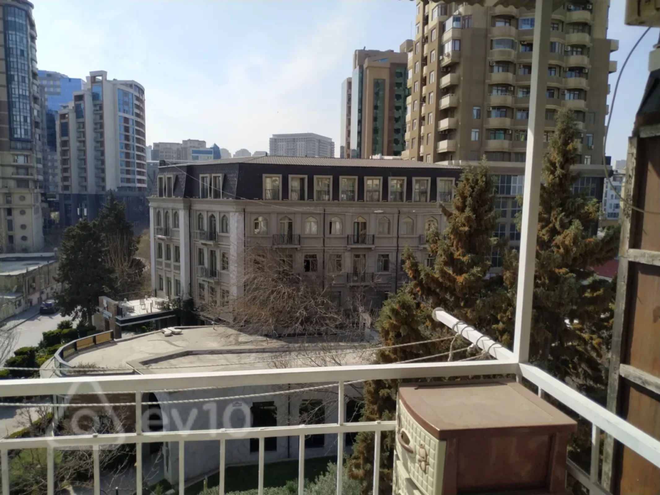 Kirayə verilir 3 otaqlı köhnə tikili 65 m²