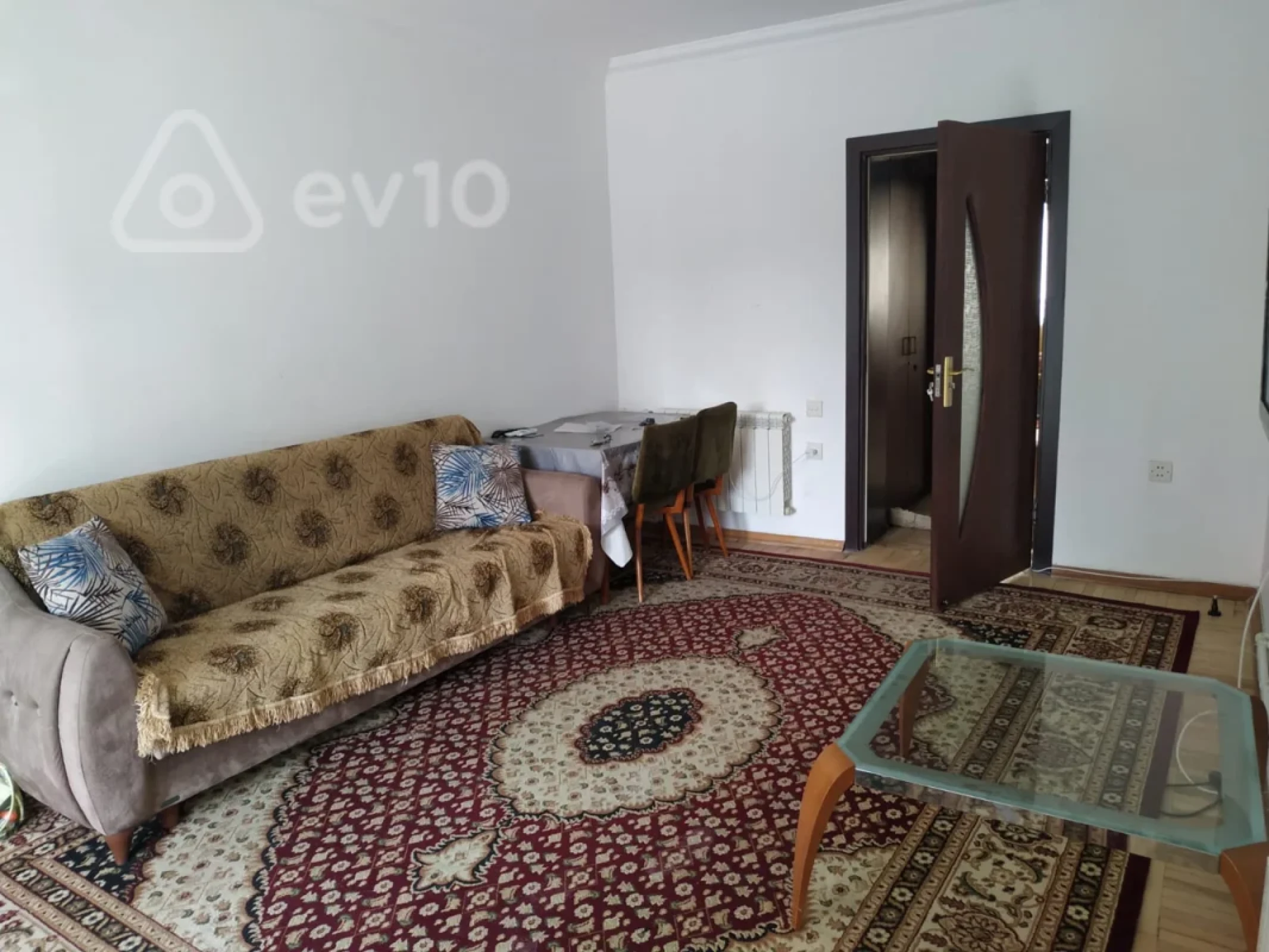 Kirayə verilir 3 otaqlı köhnə tikili 65 m²