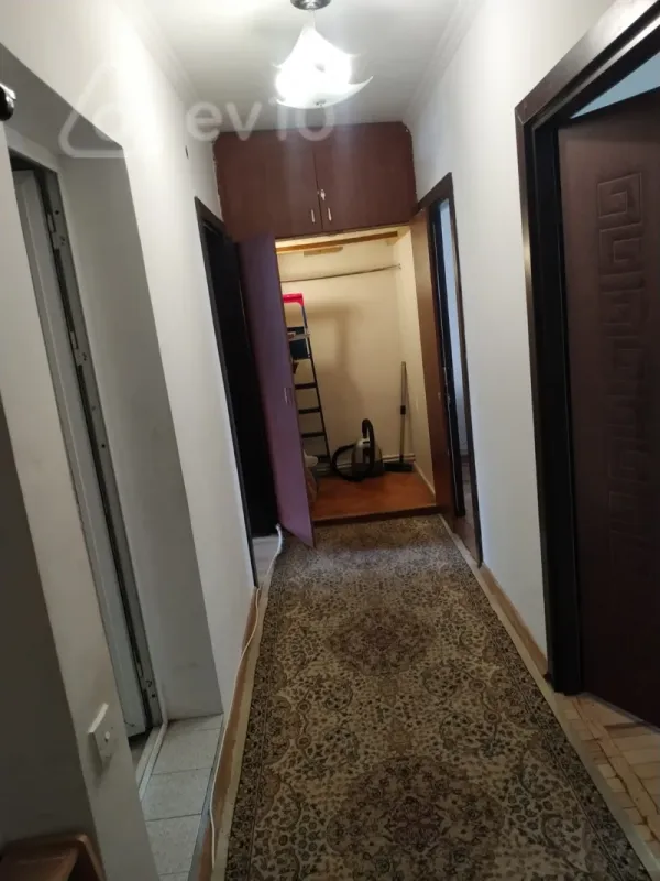 Kirayə verilir 3 otaqlı köhnə tikili 65 m²