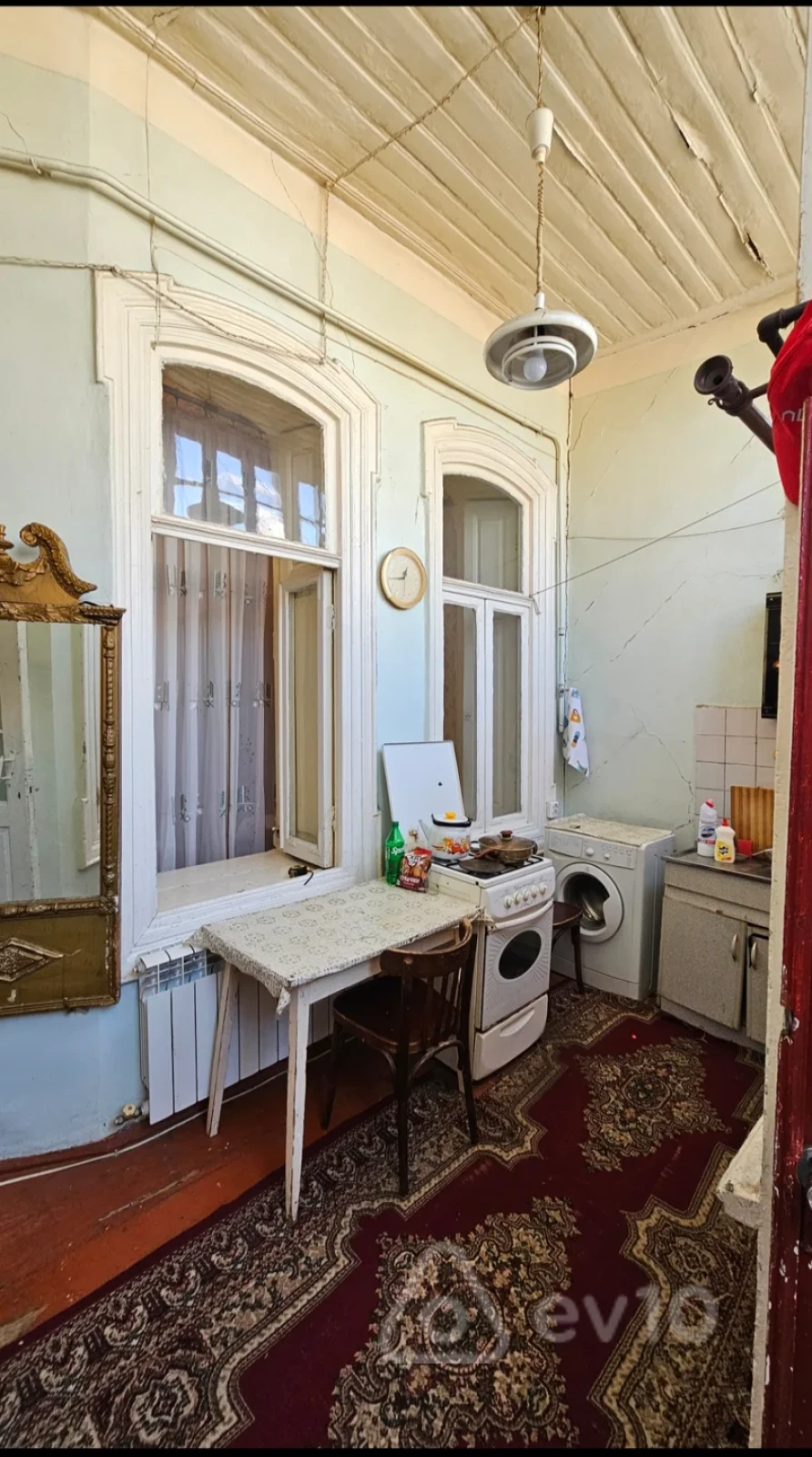 Satılır 3 otaqlı köhnə tikili 55 m²