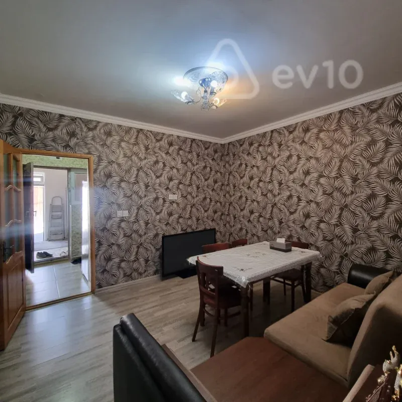 Satılır 2 otaqlı həyət evi 55 m²
