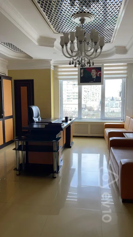 Kirayə verilir 1 otaqlı ofis 36 m²