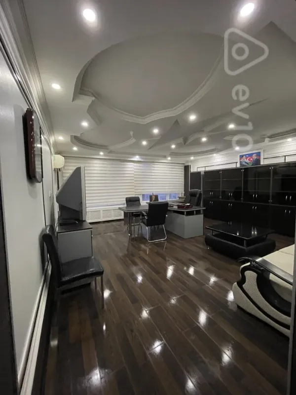 Kirayə verilir 1 otaqlı ofis 36 m²