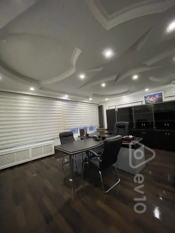 Kirayə verilir 1 otaqlı ofis 36 m²