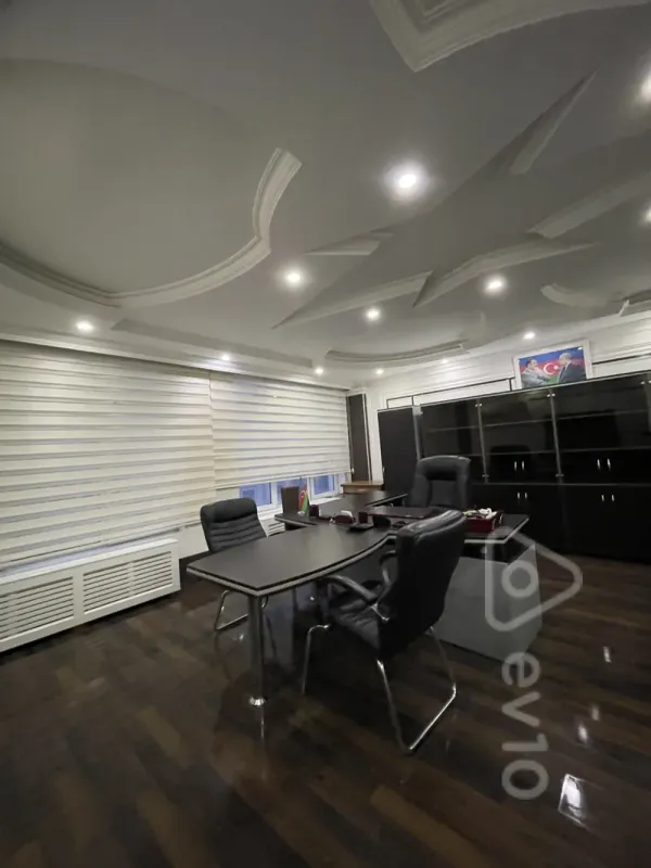 Kirayə verilir 1 otaqlı ofis 36 m²