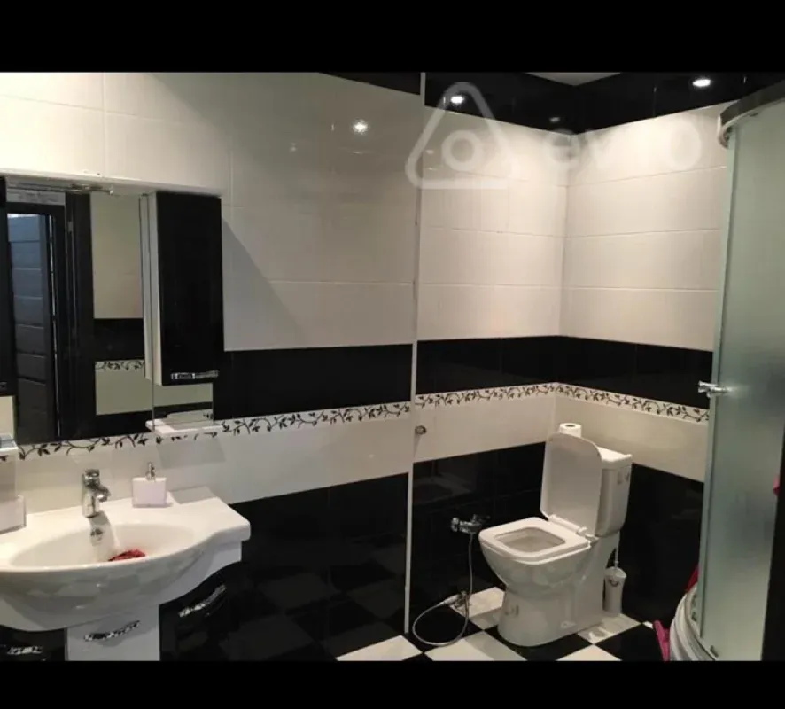 Kirayə verilir 3 otaqlı yeni tikili 90 m²