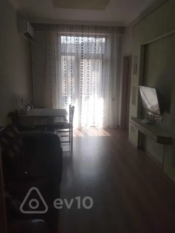 Kirayə verilir 3 otaqlı yeni tikili 75 m²