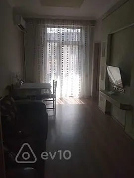 Kirayə verilir 3 otaqlı yeni tikili 75 m²