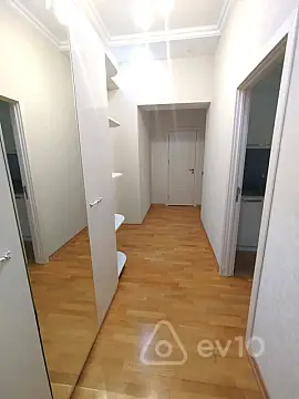 Kirayə verilir 2 otaqlı yeni tikili 70 m²