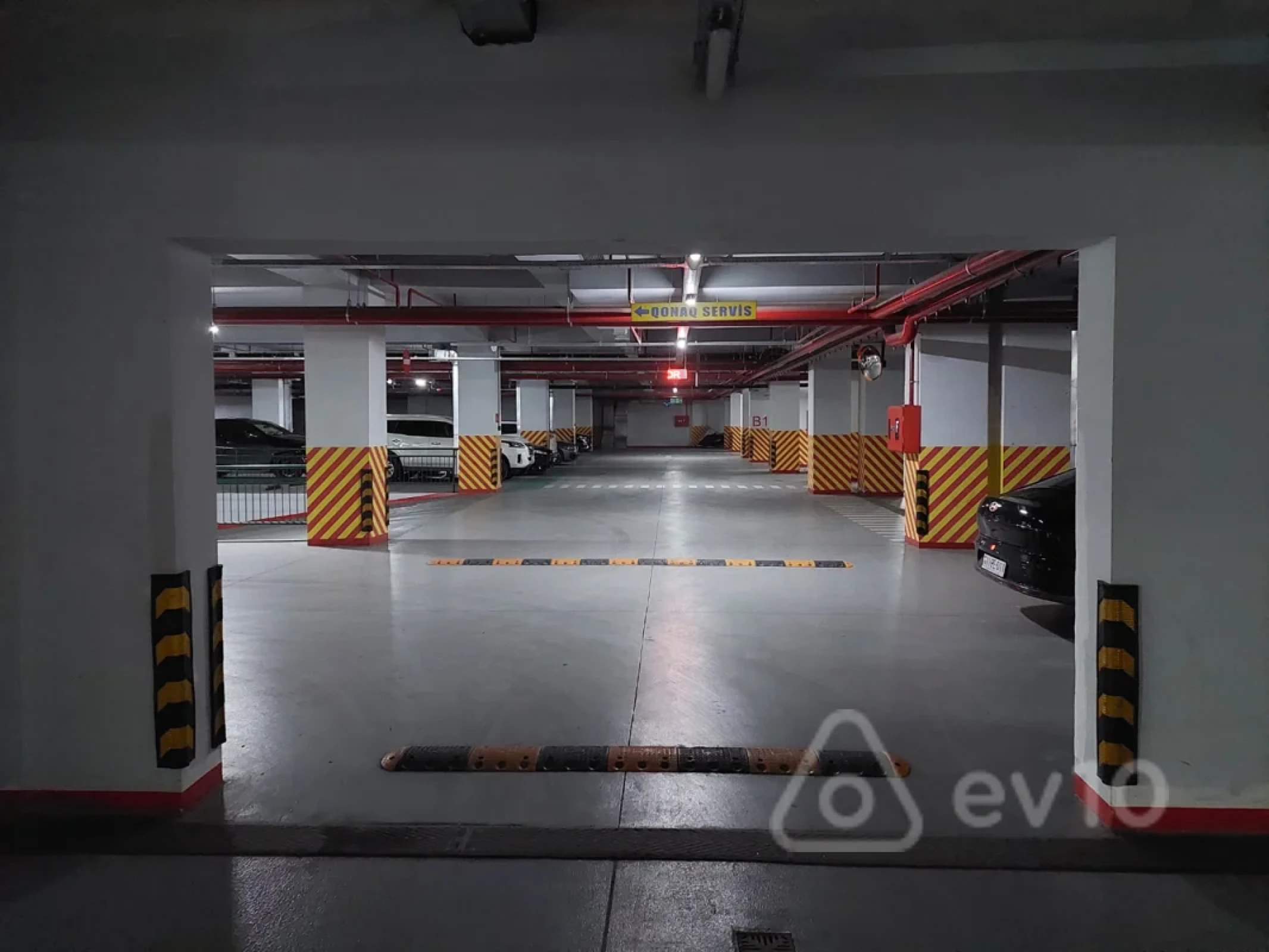 Kirayə verilir 4 otaqlı yeni tikili 148 m²