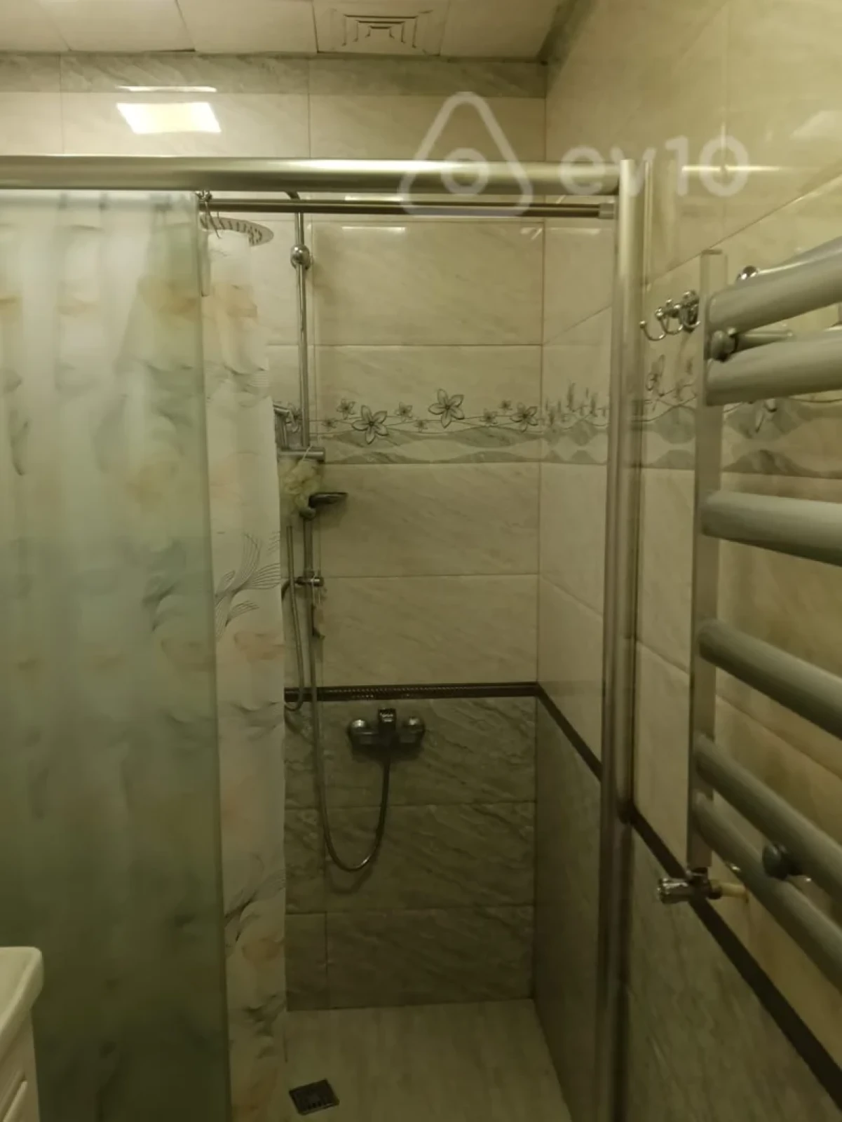 Satılır 3 otaqlı yeni tikili 90 m²