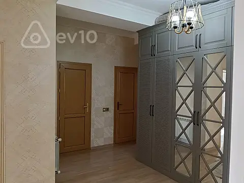 Satılır 3 otaqlı yeni tikili 90 m²