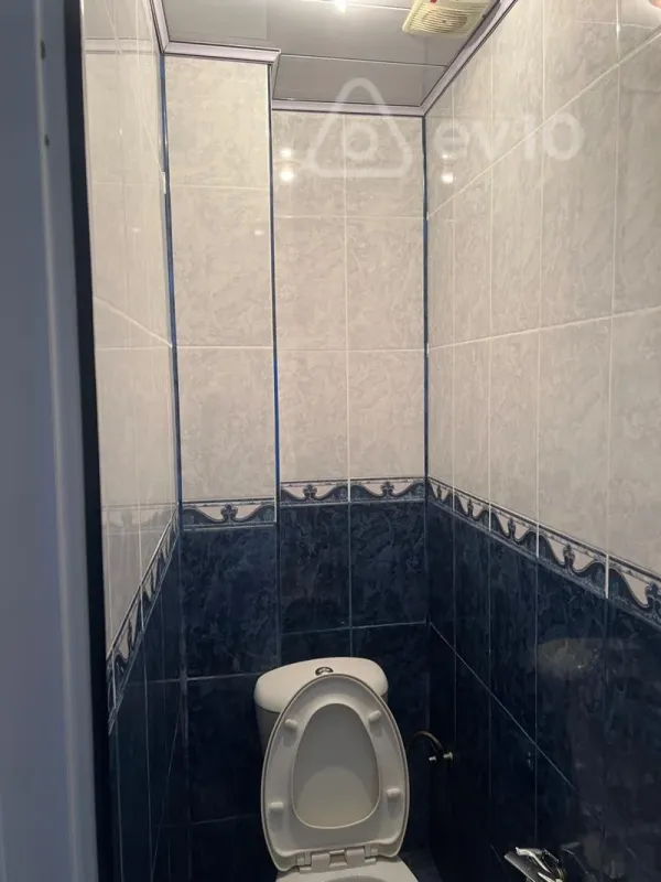 Kirayə verilir 3 otaqlı köhnə tikili 85 m²