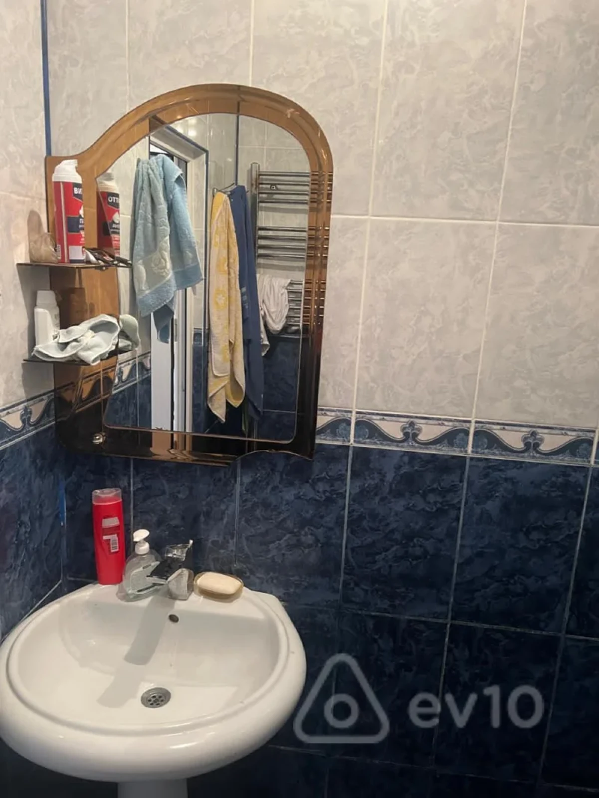 Kirayə verilir 3 otaqlı köhnə tikili 85 m²