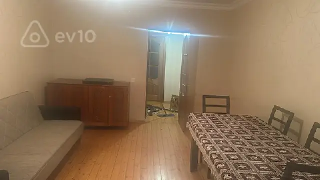 Kirayə verilir 3 otaqlı köhnə tikili 85 m²