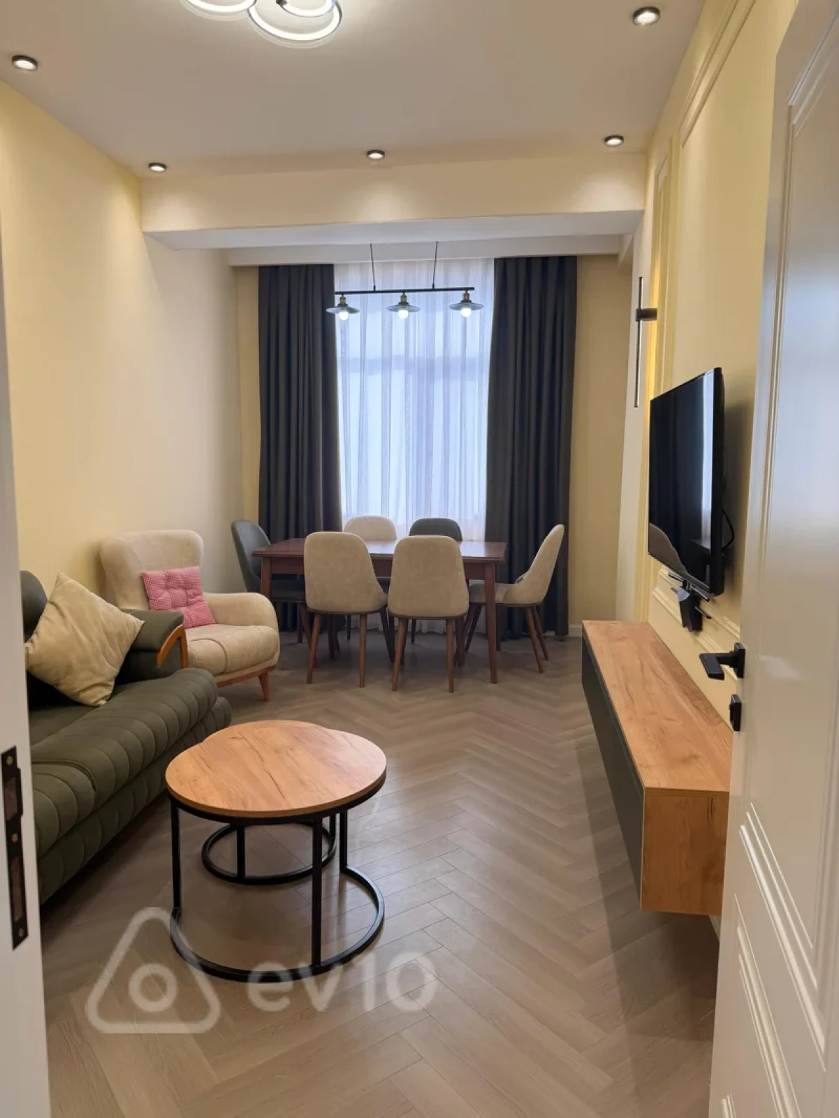 Satılır 2 otaqlı yeni tikili 70 m²