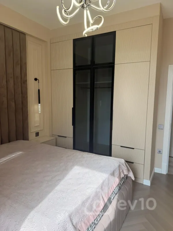 Satılır 2 otaqlı yeni tikili 70 m²