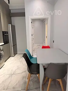 Satılır 2 otaqlı yeni tikili 70 m²