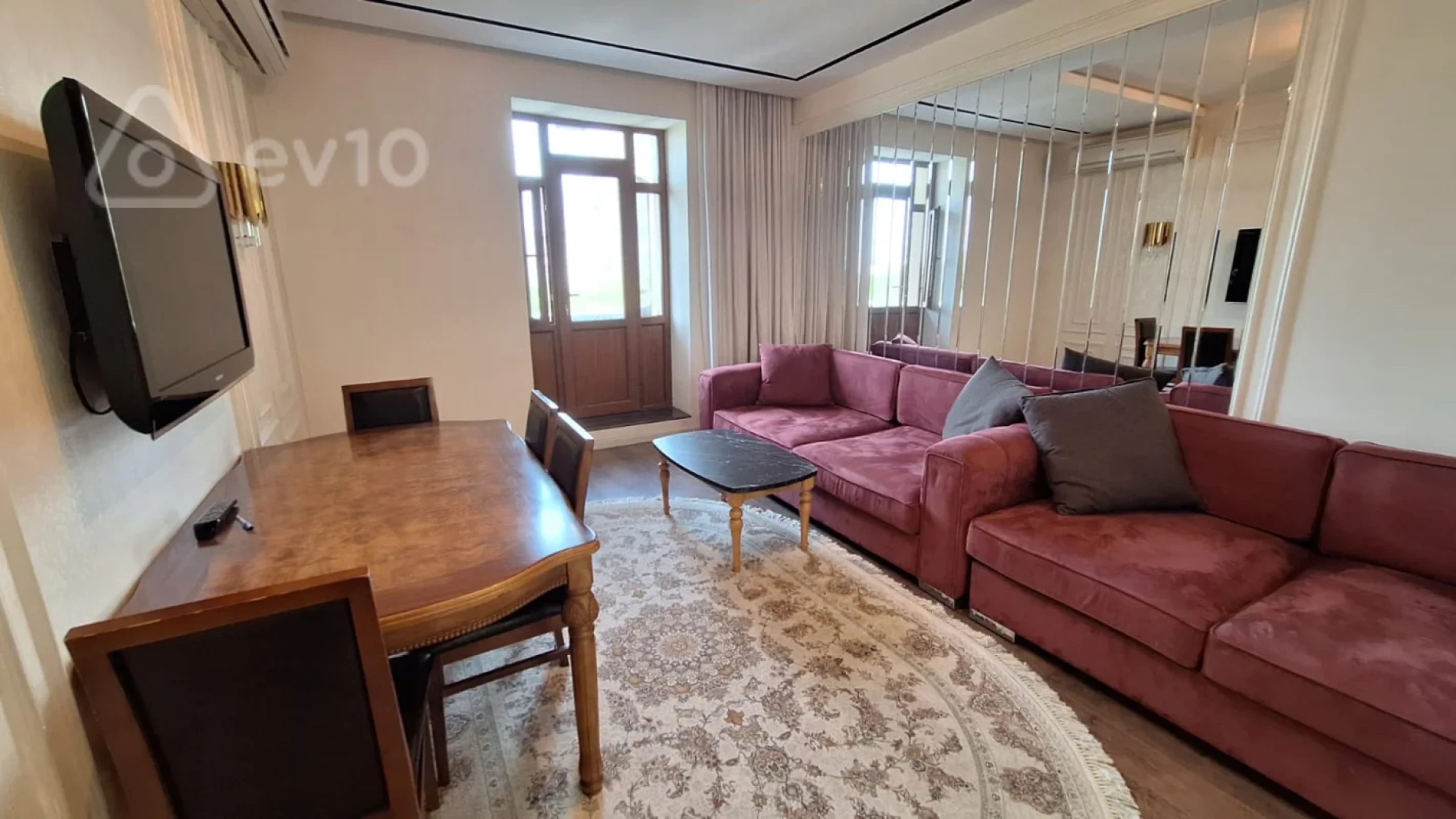 Kirayə verilir 3 otaqlı köhnə tikili 82 m²