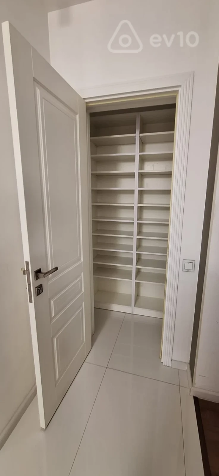 Kirayə verilir 3 otaqlı köhnə tikili 82 m²