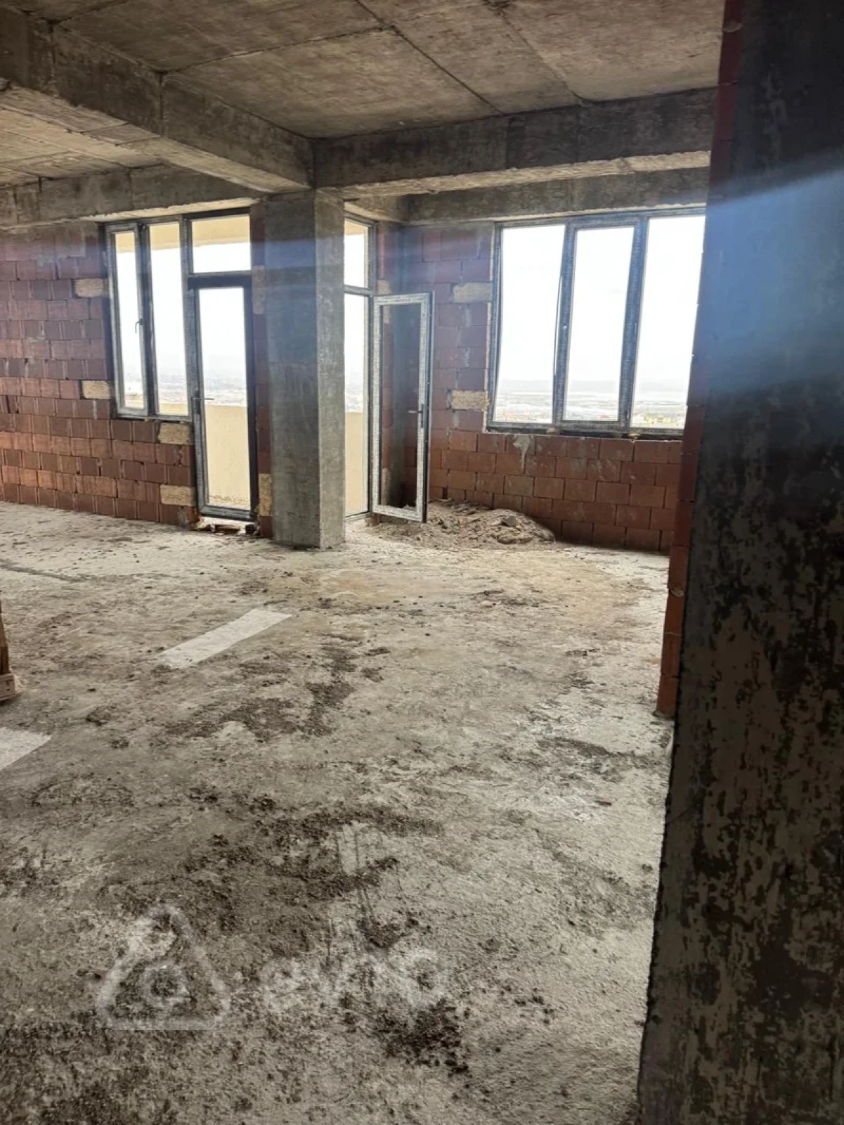 Satılır 3 otaqlı yeni tikili 127 m²