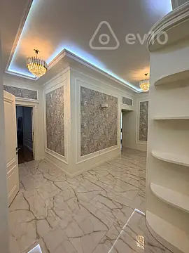 Kirayə verilir 3 otaqlı yeni tikili 130 m²