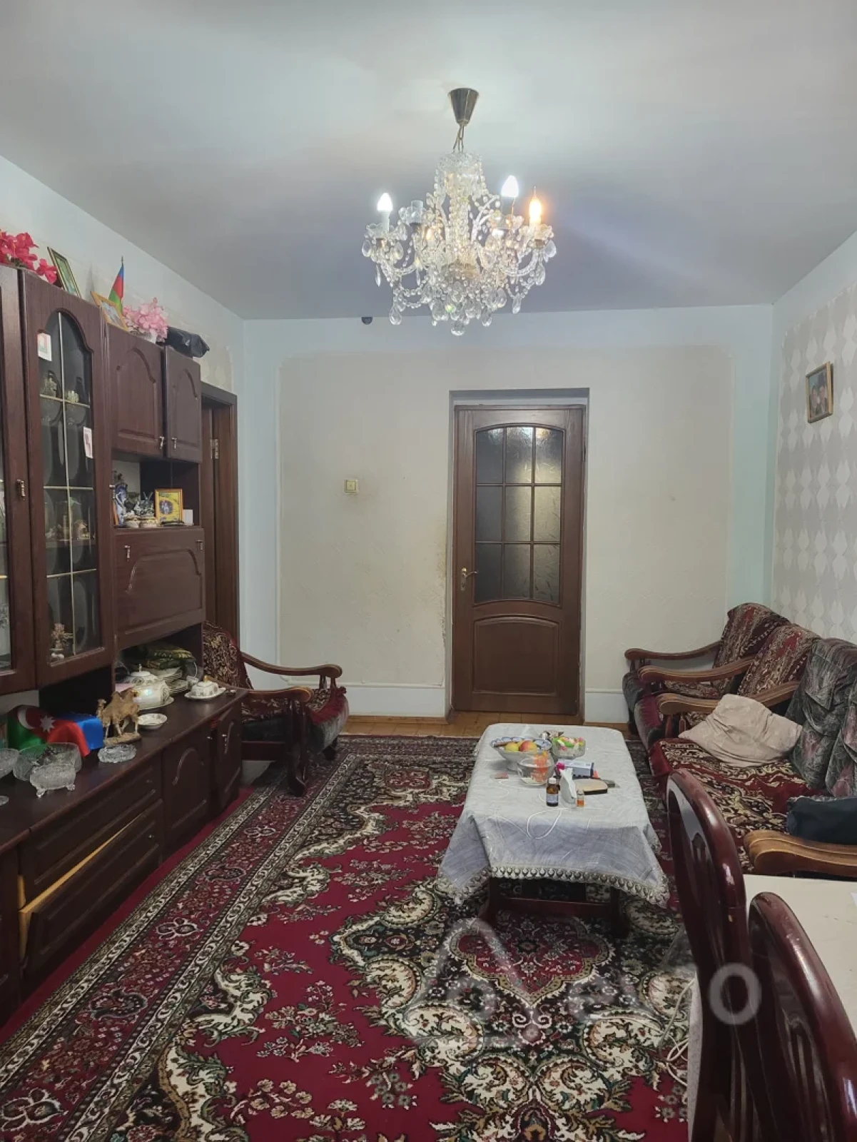 Satılır 4 otaqlı köhnə tikili 100 m²