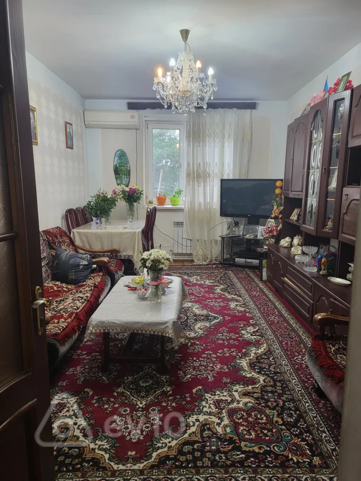 Satılır 4 otaqlı köhnə tikili 100 m²