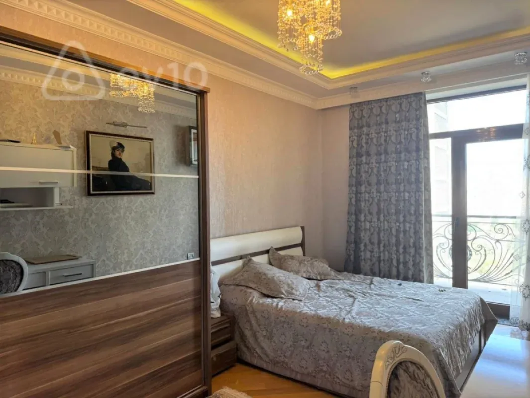Satılır 4 otaqlı yeni tikili 197 m²