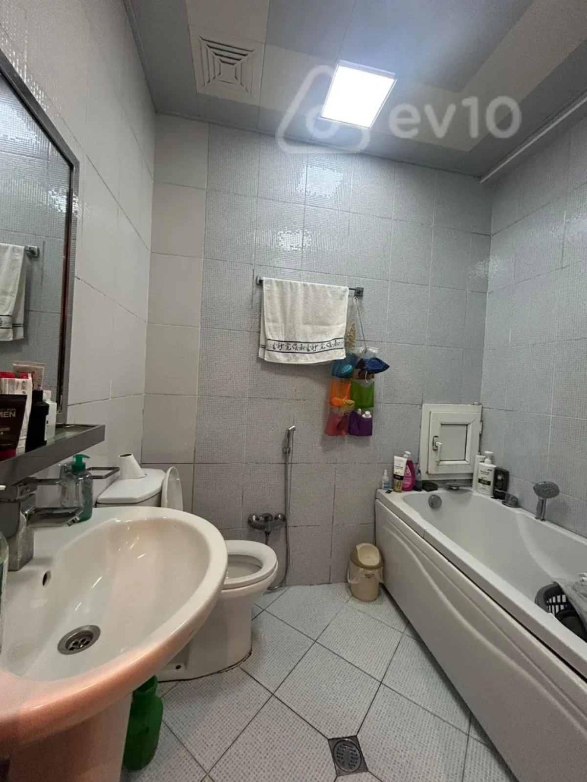 Satılır 3 otaqlı yeni tikili 95 m²