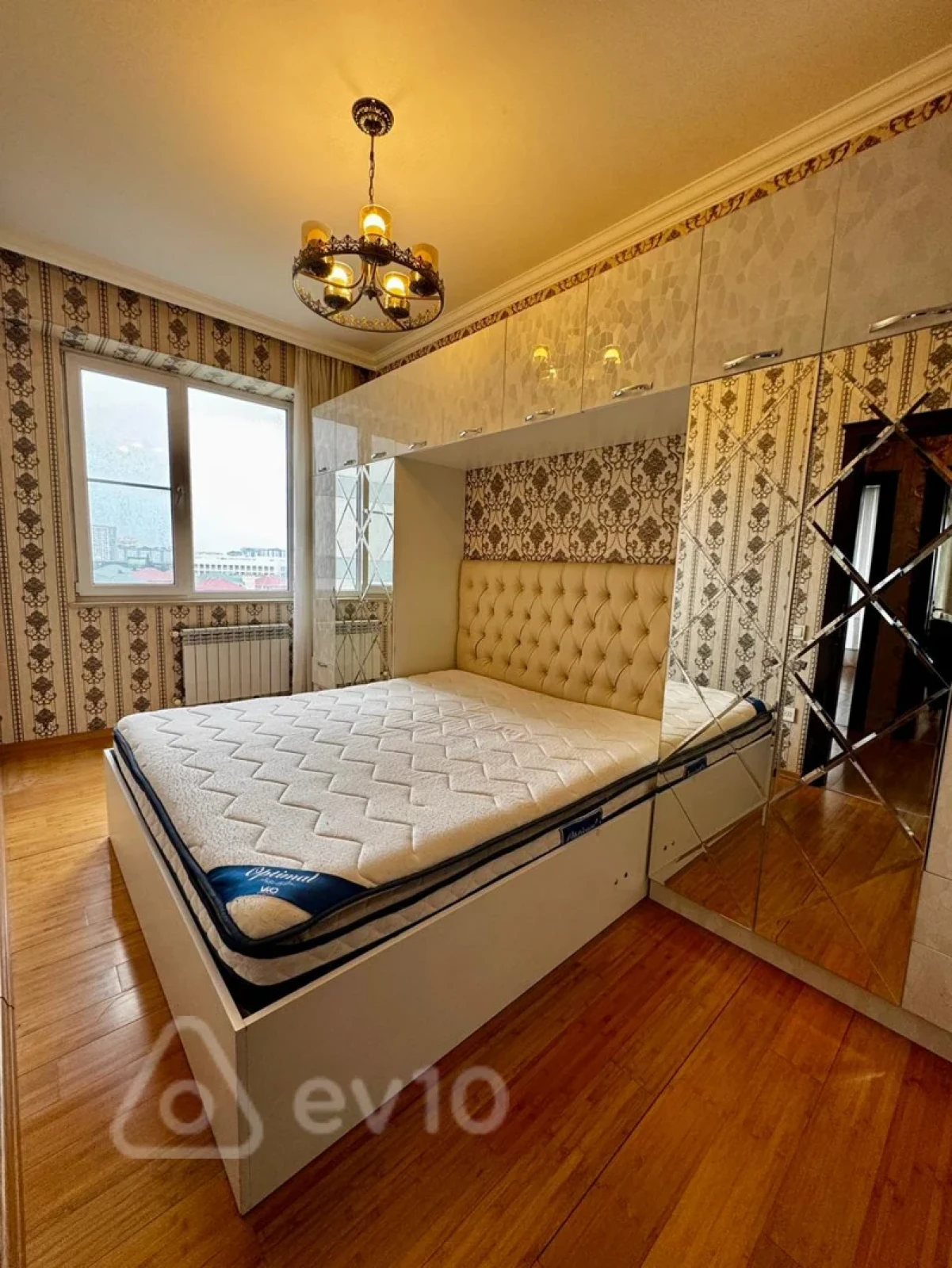 Satılır 2 otaqlı yeni tikili 55 m²