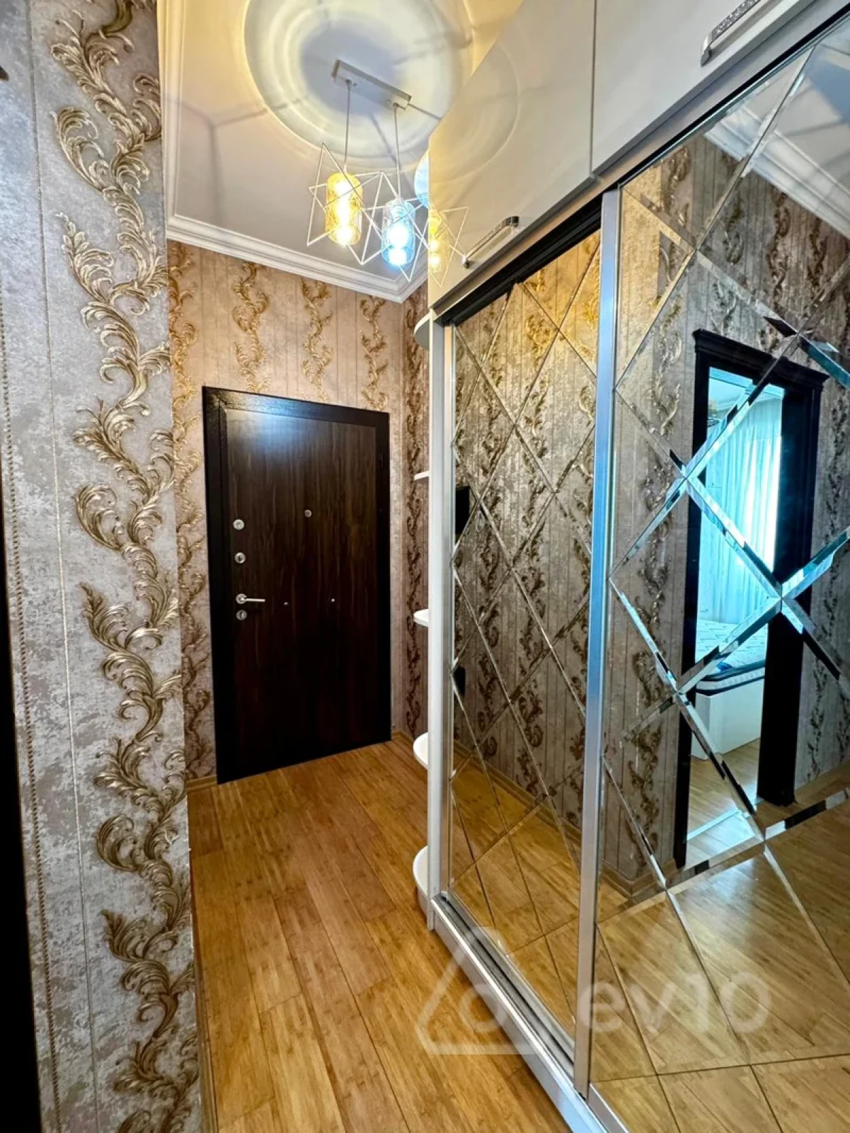 Satılır 2 otaqlı yeni tikili 55 m²