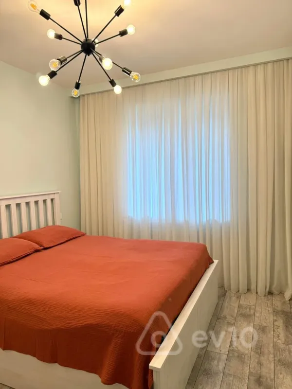 Satılır 2 otaqlı köhnə tikili 60 m²