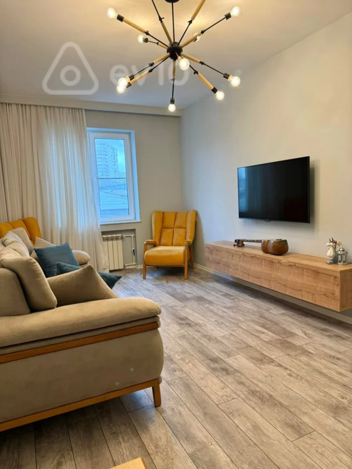 Satılır 2 otaqlı köhnə tikili 60 m²