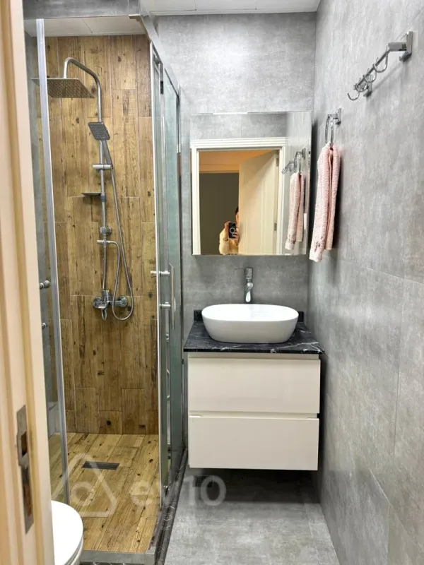 Satılır 2 otaqlı köhnə tikili 60 m²