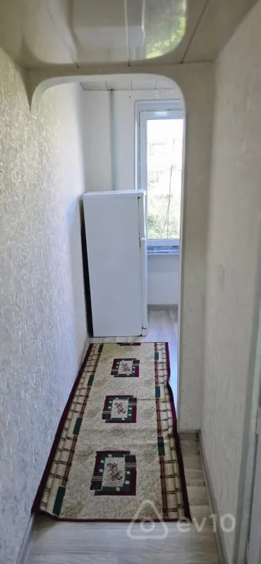 Kirayə verilir 2 otaqlı köhnə tikili 60 m²