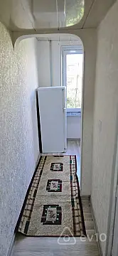 Kirayə verilir 2 otaqlı köhnə tikili 60 m²