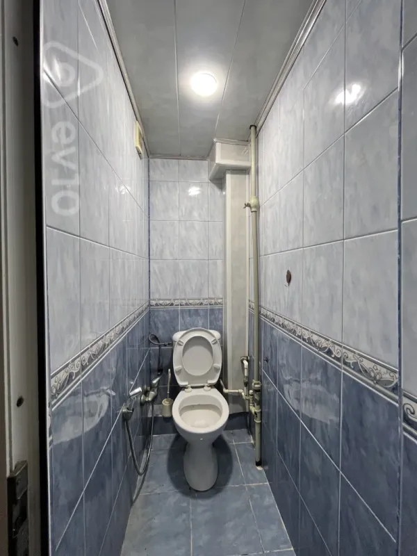 Kirayə verilir 3 otaqlı köhnə tikili 110 m²