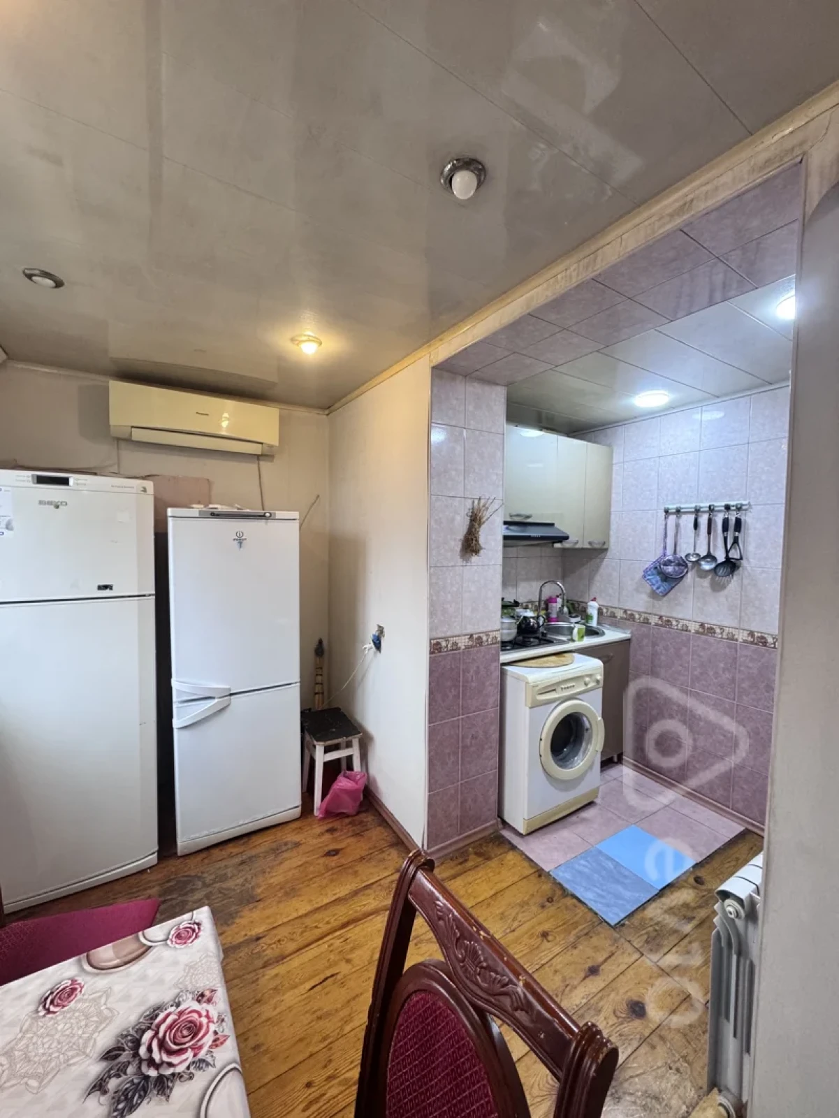 Kirayə verilir 3 otaqlı köhnə tikili 110 m²