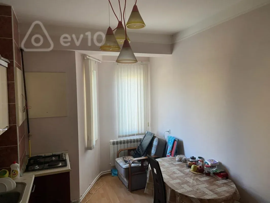 Kirayə verilir 2 otaqlı yeni tikili 61 m²
