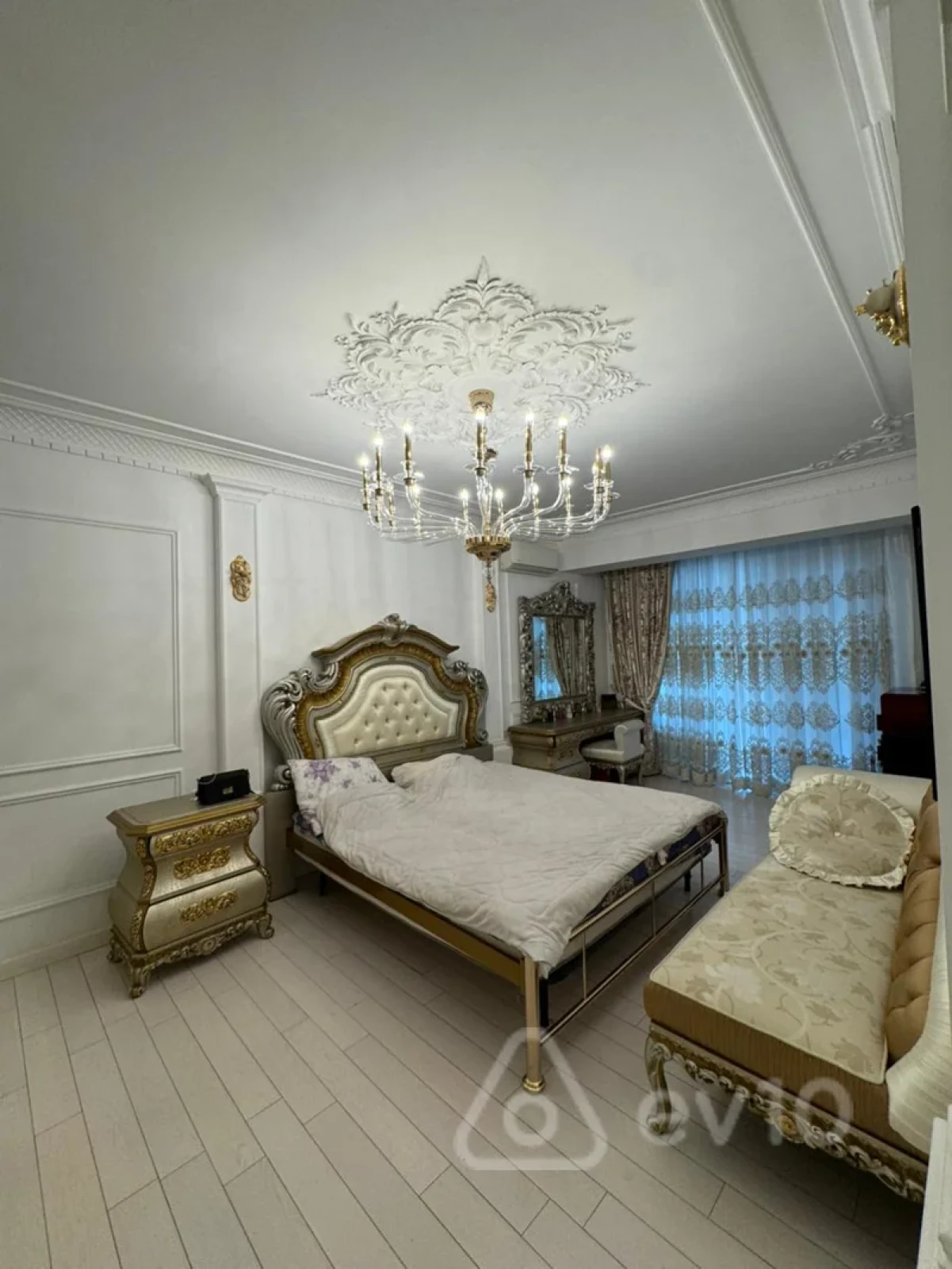 Satılır 4 otaqlı yeni tikili 181 m²