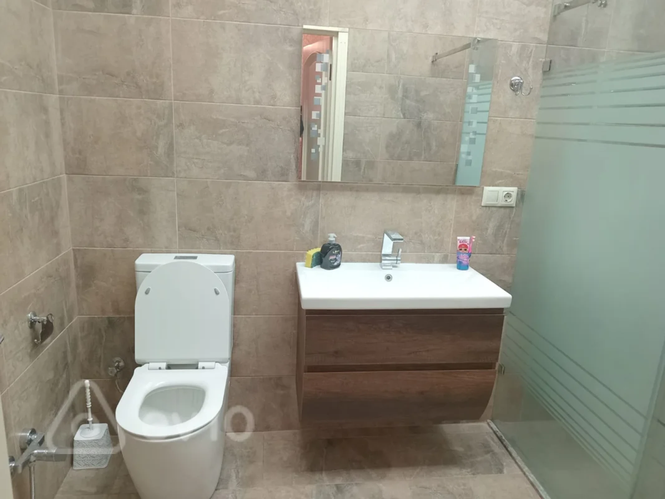 Kirayə verilir 2 otaqlı yeni tikili 70 m²