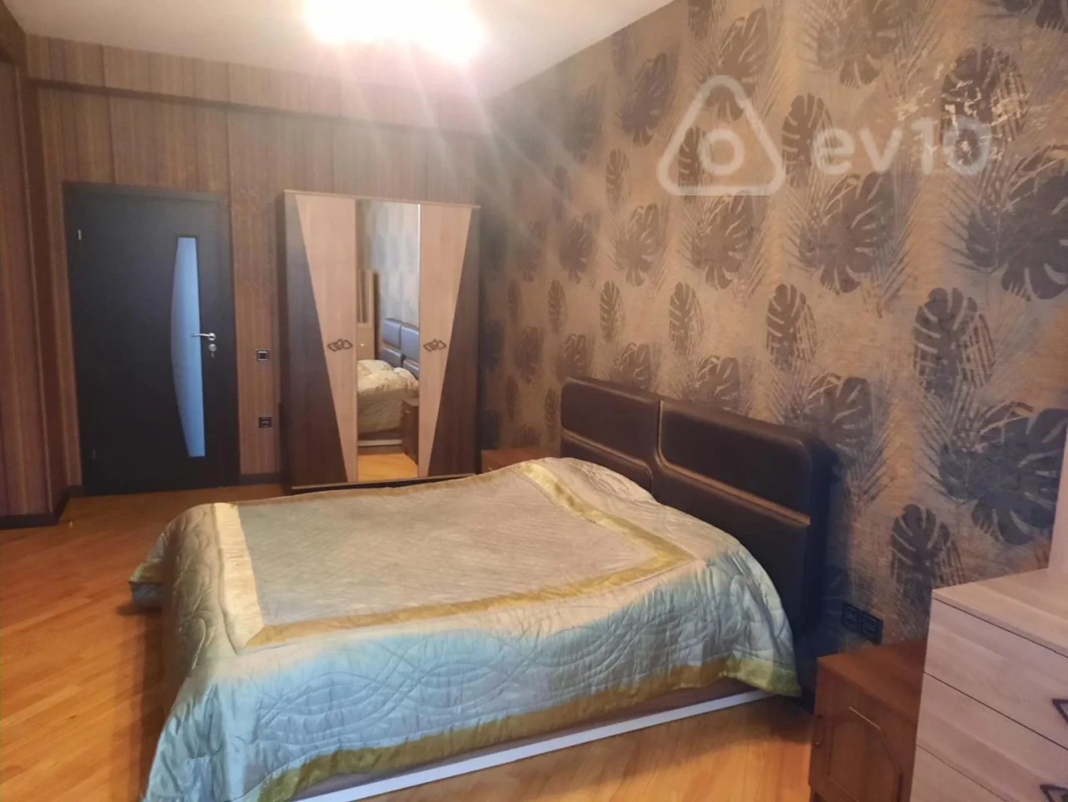 Kirayə verilir 3 otaqlı yeni tikili 138 m²