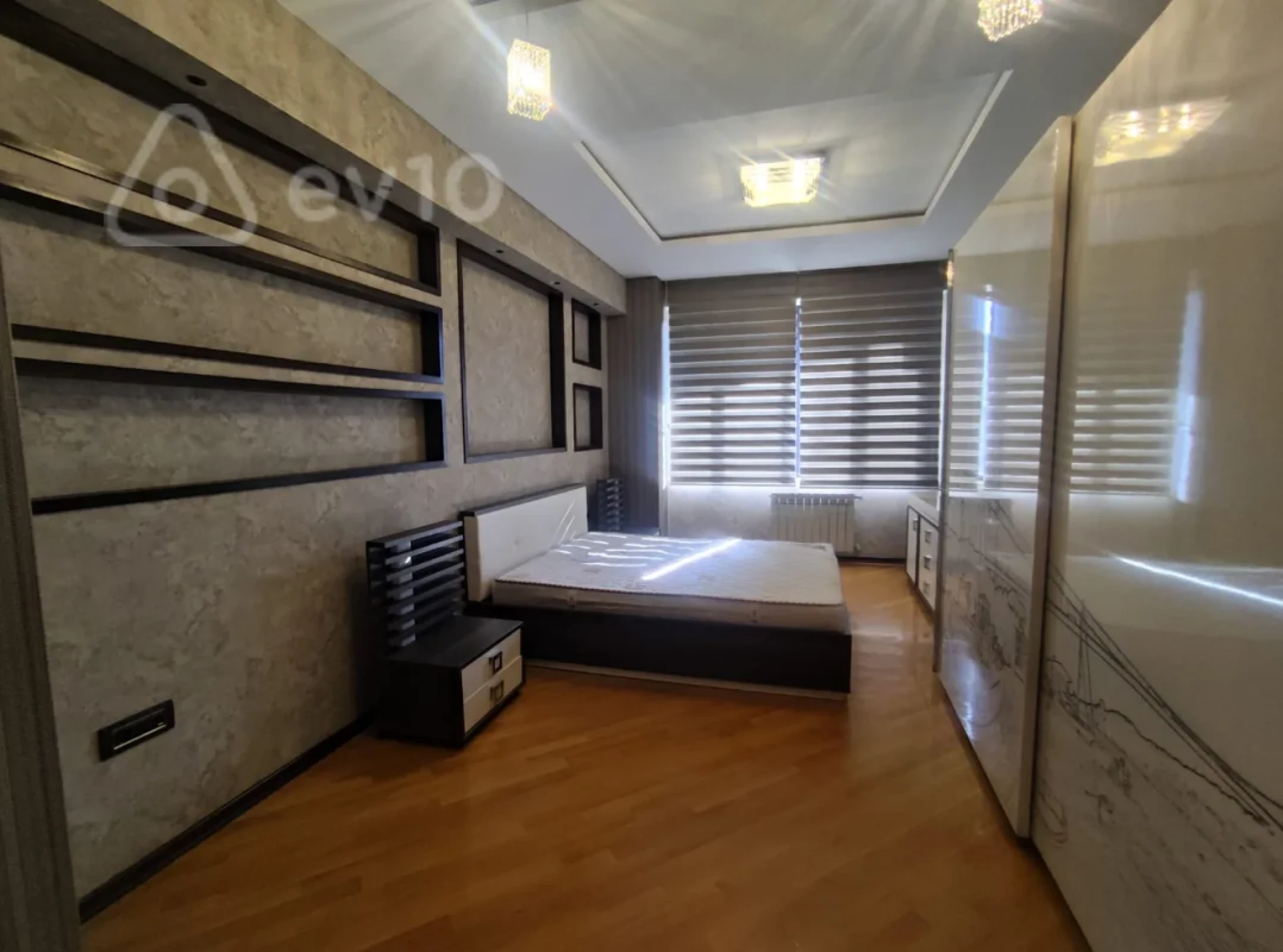 Kirayə verilir 3 otaqlı yeni tikili 140 m²