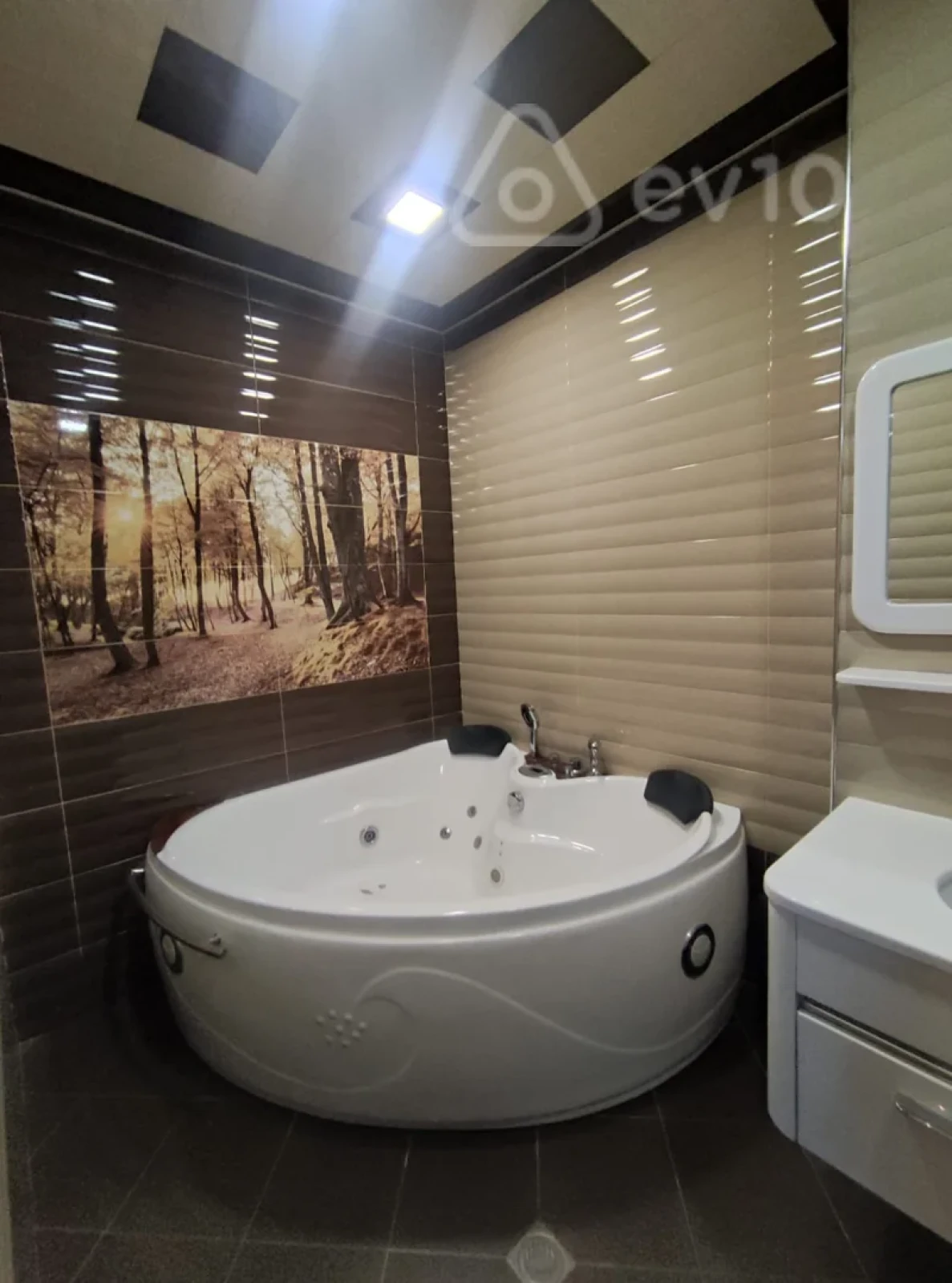 Kirayə verilir 3 otaqlı yeni tikili 140 m²