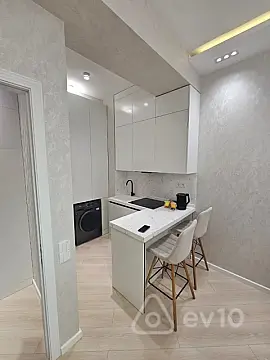 Kirayə verilir 2 otaqlı yeni tikili 62 m²