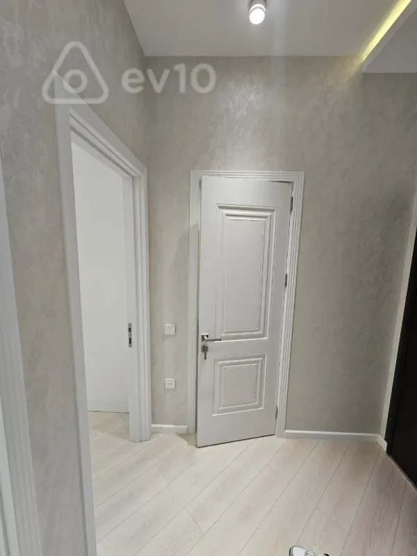 Kirayə verilir 2 otaqlı yeni tikili 62 m²